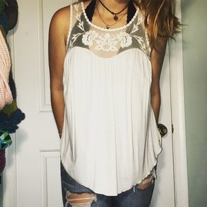 American Eagle Soft & Sexy Flowy Lace Tank